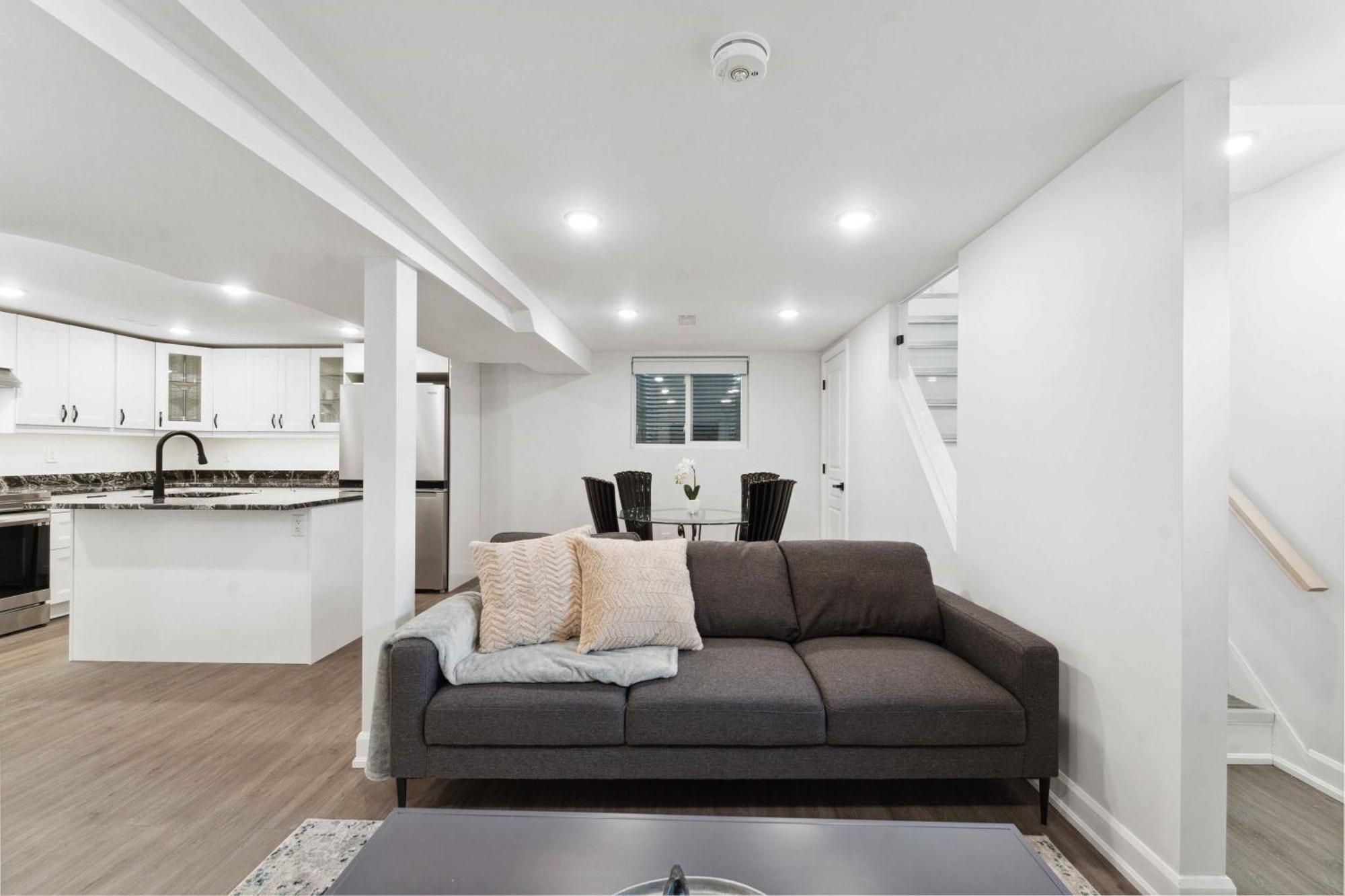 Modern 3Br Suites Ottawa Bagian luar foto